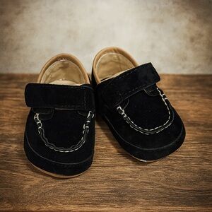 ⭐️5/$30 Robeez Soft Baby Shoes